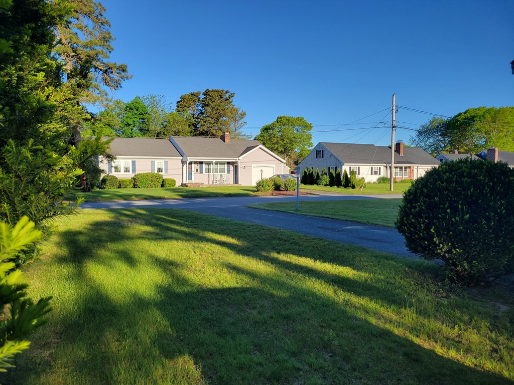115 Captain Chase Rd