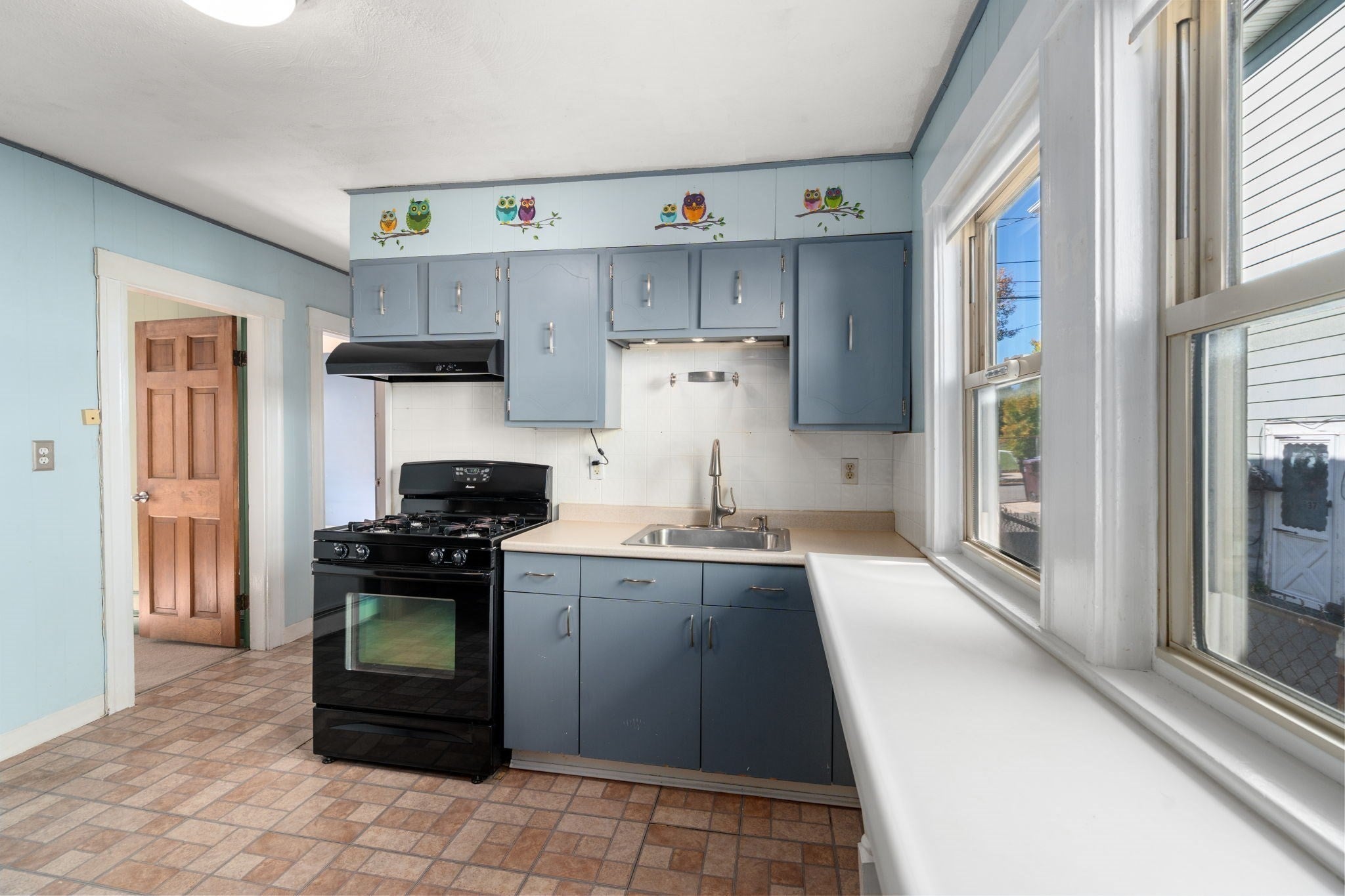 33 Luke Rd, Everett, MA, 33 Luke Rd, Everett, MA Photo #11