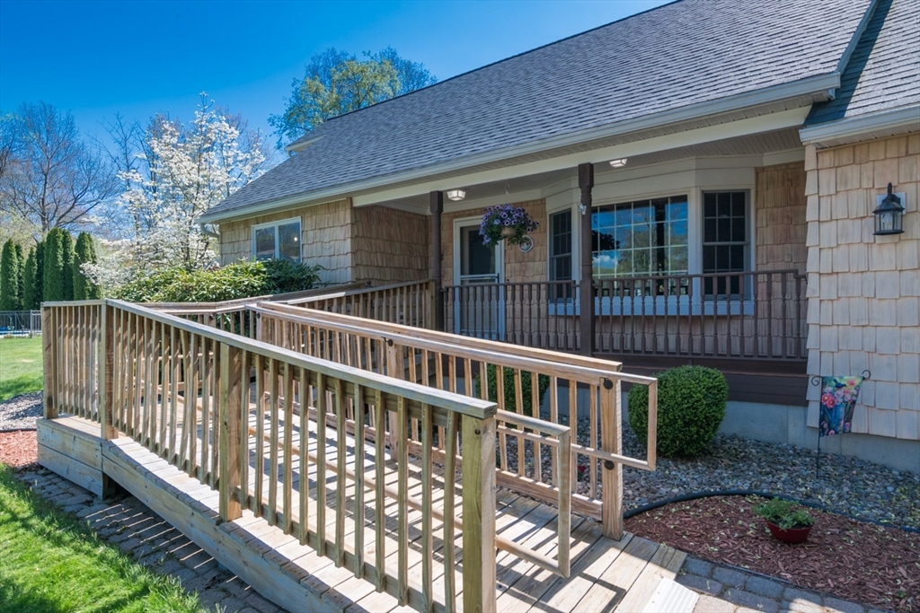 9 Park Dr.