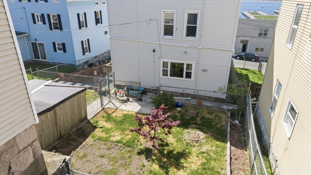 613 Durfee St
