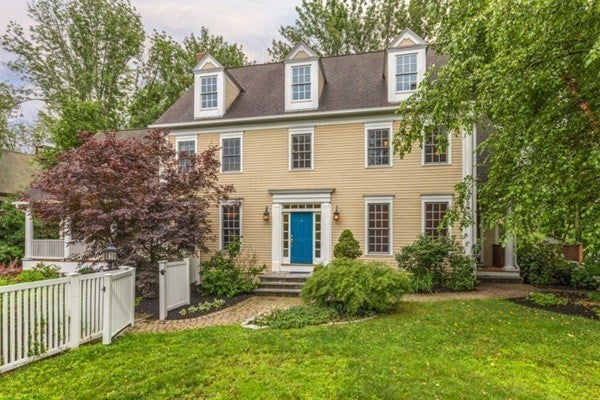 Photo 1 of 20 — 875 Main St, West Newbury, MA 01985