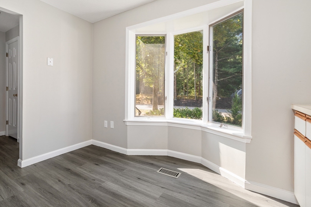 501 Foxwood Circle 501