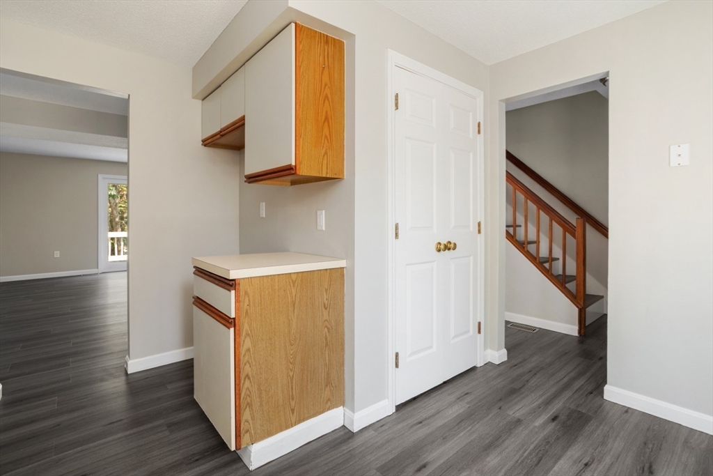 501 Foxwood Circle 501