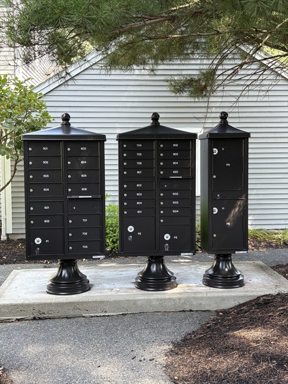 Peabody, Massachusetts 01960, United States, 2 Bedrooms Bedrooms, ,2 BathroomsBathrooms,Residential,Active,191200