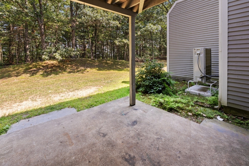 Peabody, Massachusetts 01960, United States, 2 Bedrooms Bedrooms, ,2 BathroomsBathrooms,Residential,Active,191200