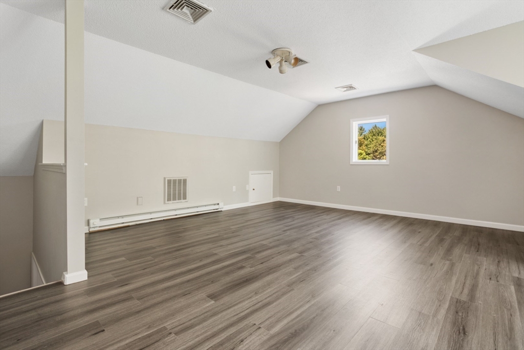 Peabody, Massachusetts 01960, United States, 2 Bedrooms Bedrooms, ,2 BathroomsBathrooms,Residential,Active,191200