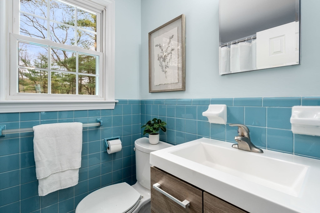 67 Blacksmith Drive, Medfield, MA Photo #20