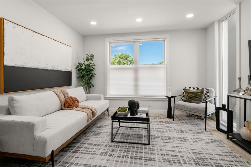 602 Canterbury 1