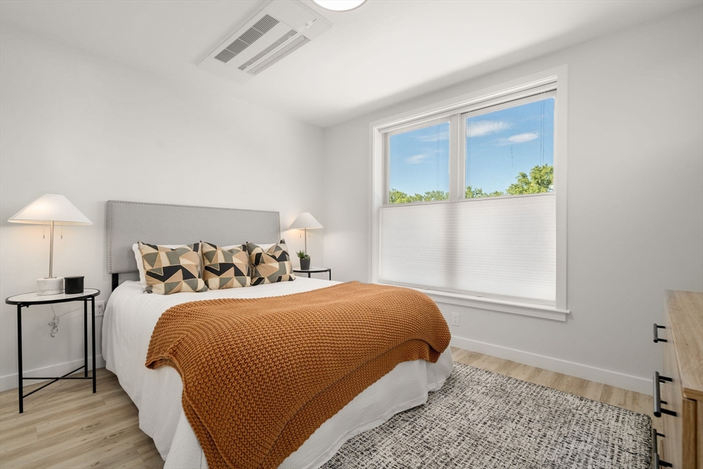 602 Canterbury 1