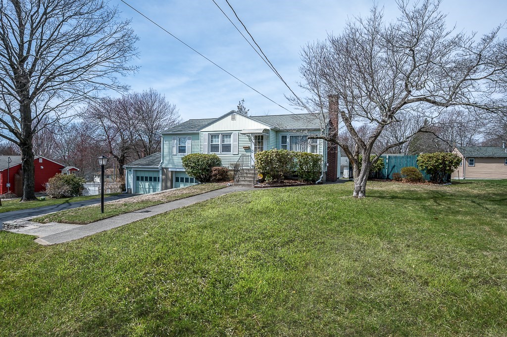 140 Crescent St