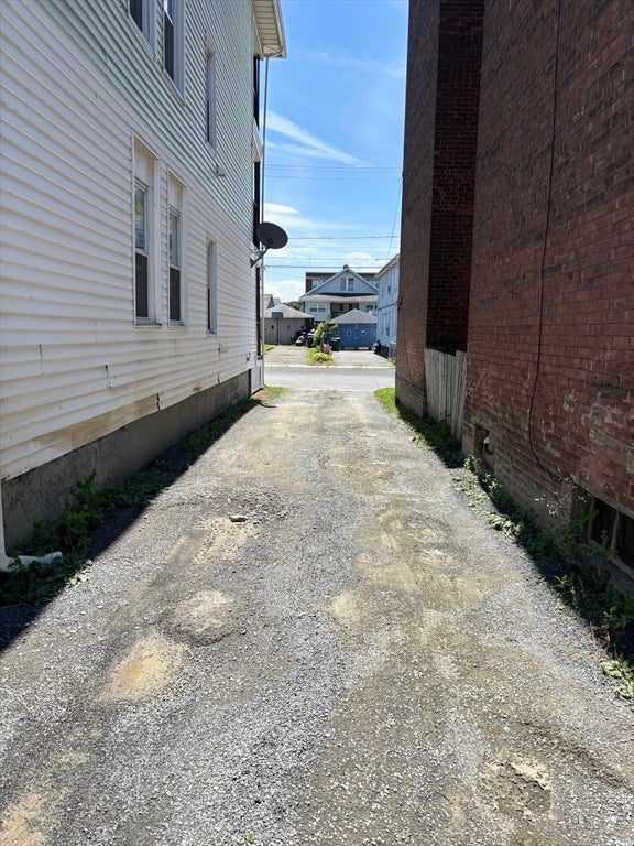 32 Nassau St