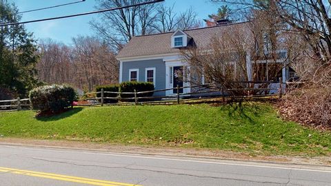 1 Amesbury Rd Newton NH 03858