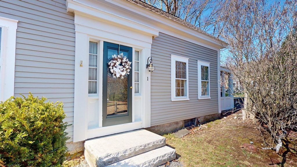 1 Amesbury Rd