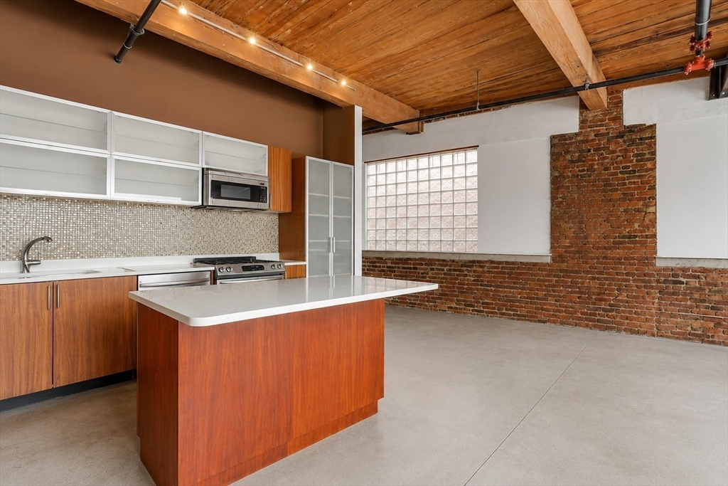 950 Dorchester AVE #205, Boston, MA Photo #11