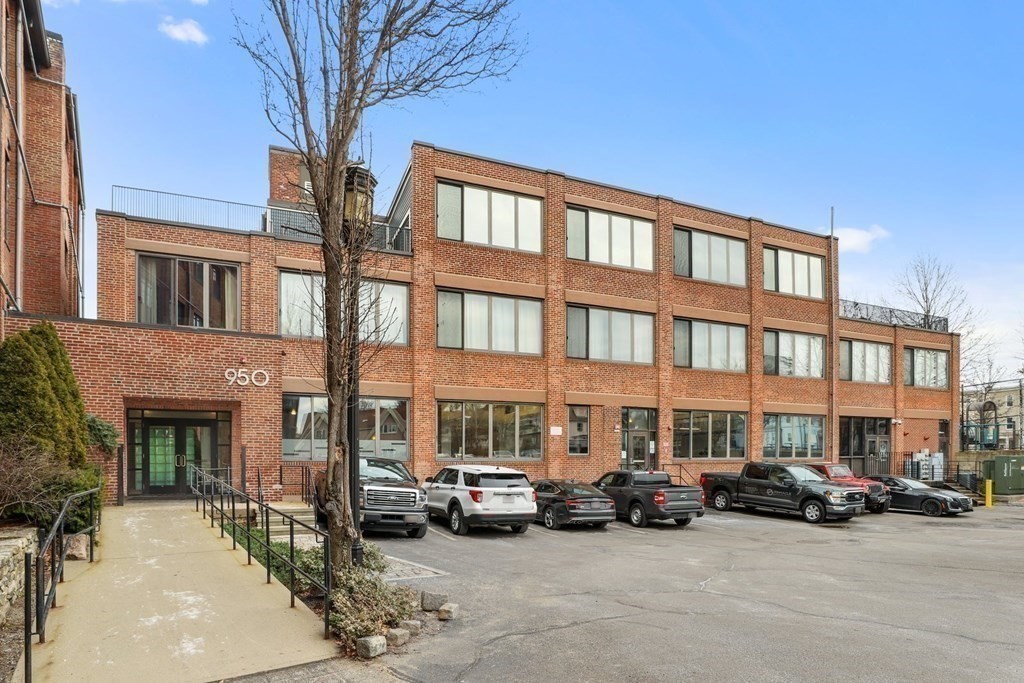 950 Dorchester AVE #205, Boston, MA Photo #23