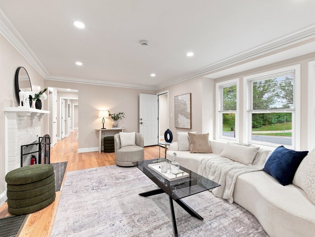 112 Payson RD #1, Belmont, MA Photo #11