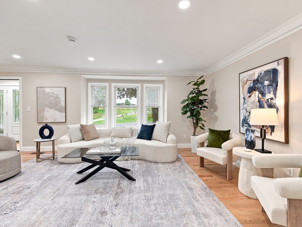 112 Payson RD #1, Belmont, MA Photo #14