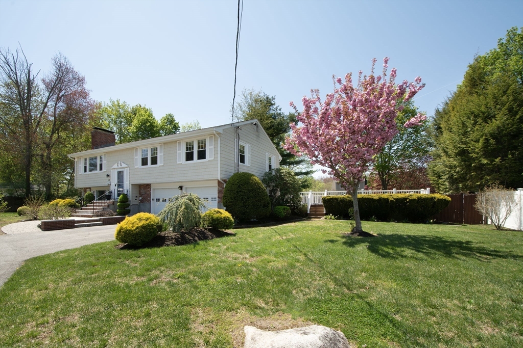 49 Woodman Cir