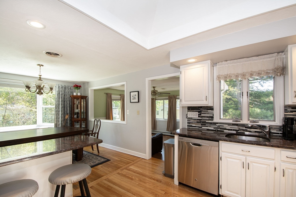 49 Woodman Cir