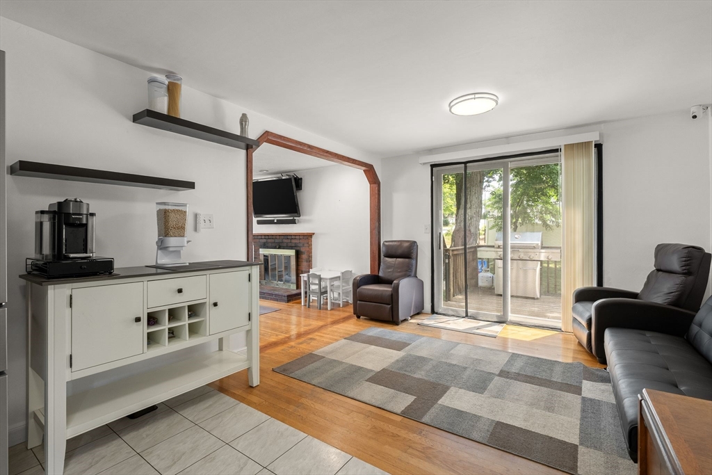 10 Perley Ave, Peabody, MA Photo #5