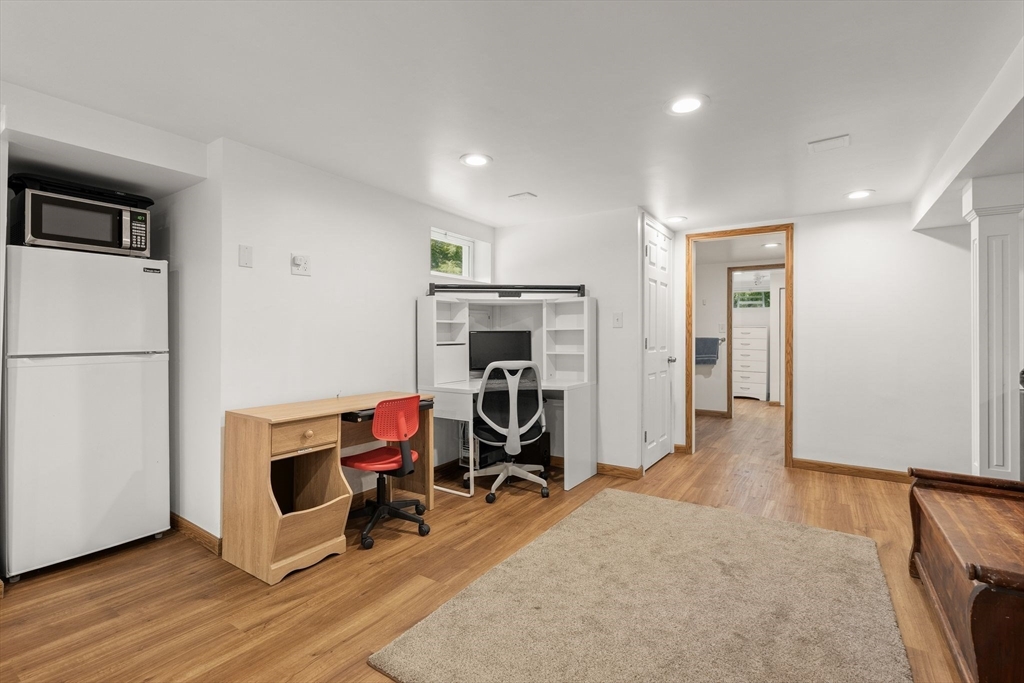 10 Perley Ave, Peabody, MA Photo #20