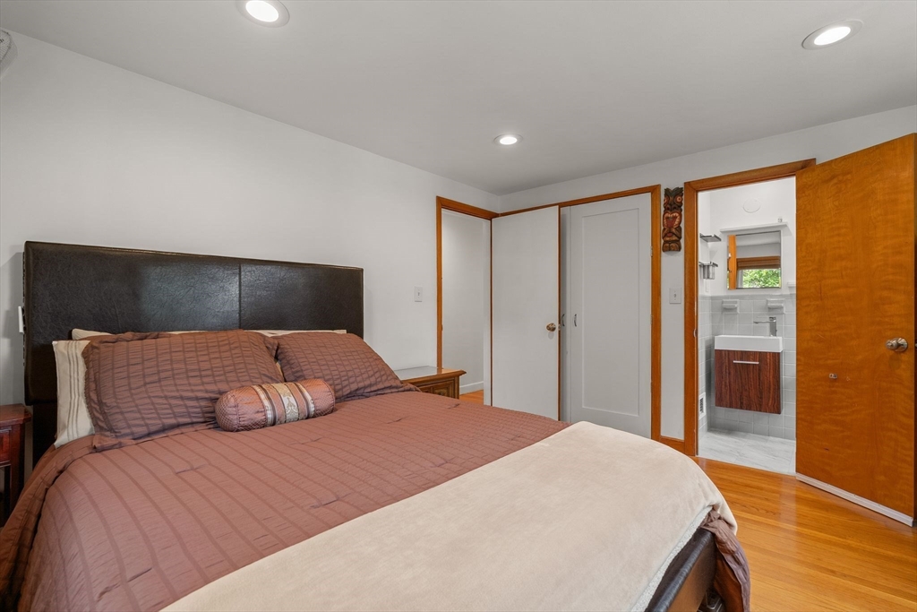 10 Perley Ave, Peabody, MA Photo #11