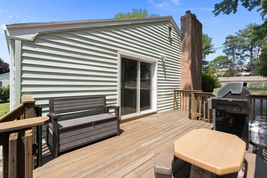 10 Perley Ave, Peabody, MA Photo #28