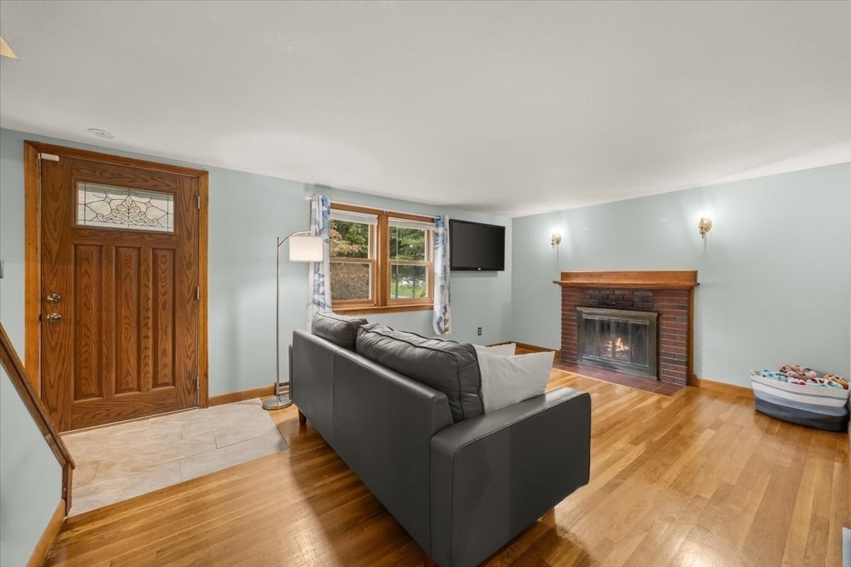 211 Cross St, Hanson, MA, 211 Cross St, Hanson, MA Photo #15