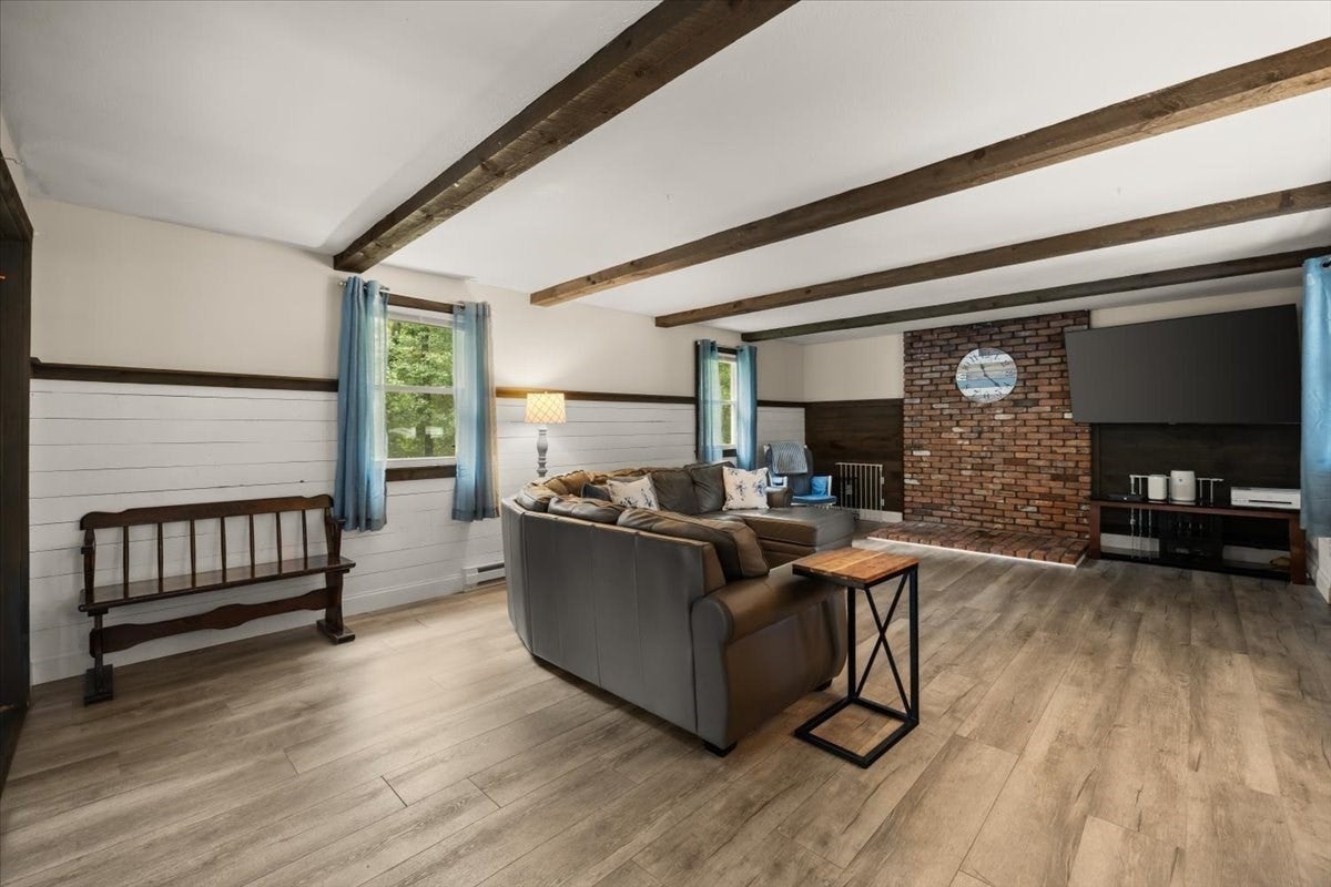 211 Cross St, Hanson, MA, 211 Cross St, Hanson, MA Photo #5