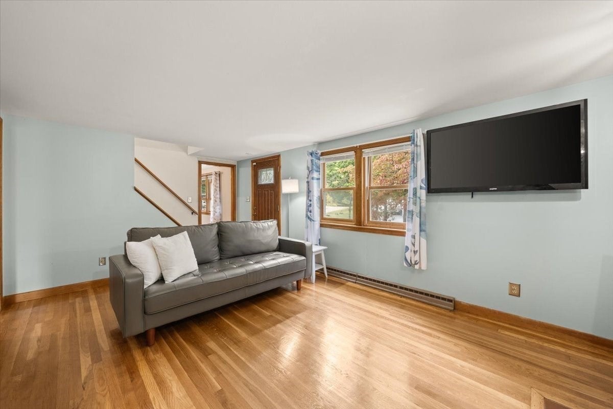 211 Cross St, Hanson, MA, 211 Cross St, Hanson, MA Photo #16
