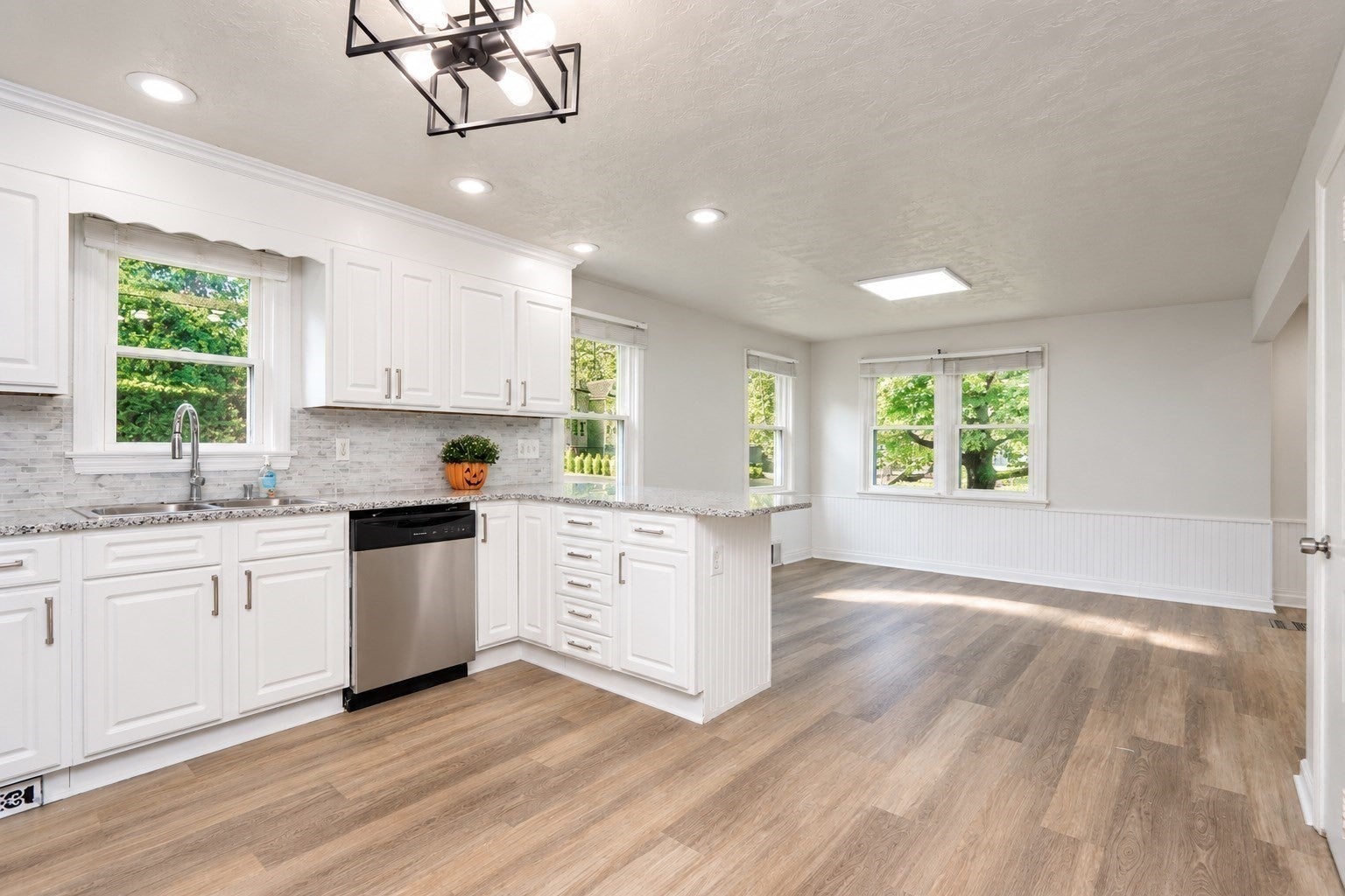 176 Meadow St, Westfield, MA, 176 Meadow St, Westfield, MA Photo #9
