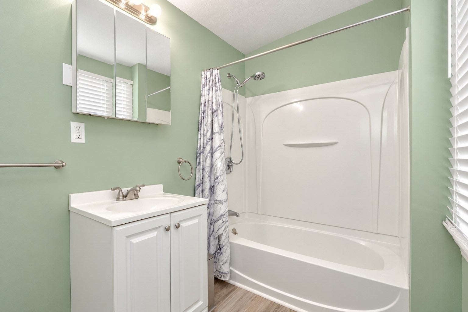 176 Meadow St, Westfield, MA, 176 Meadow St, Westfield, MA Photo #21