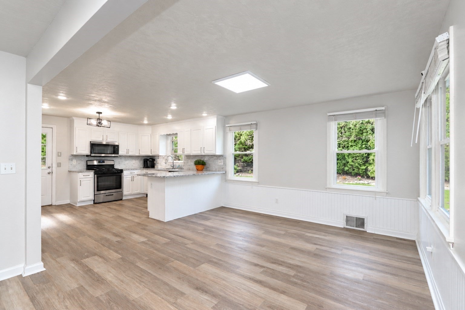 176 Meadow St, Westfield, MA, 176 Meadow St, Westfield, MA Photo #3
