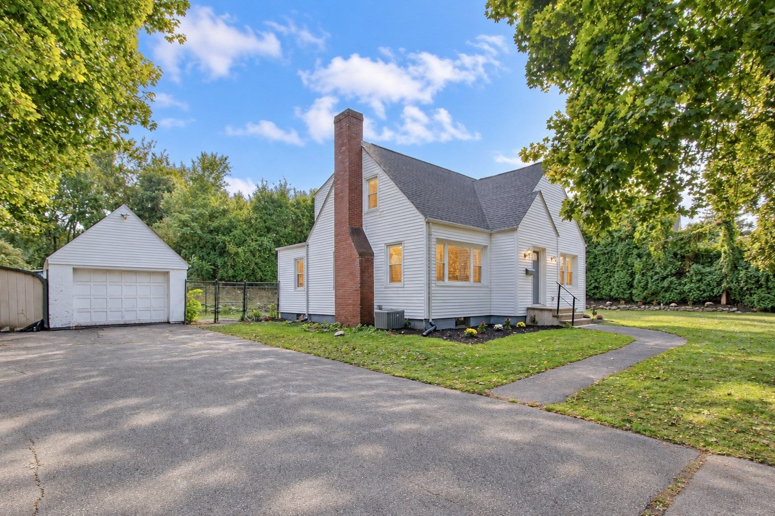 176 Meadow St, Westfield, MA, 176 Meadow St, Westfield, MA Photo #2