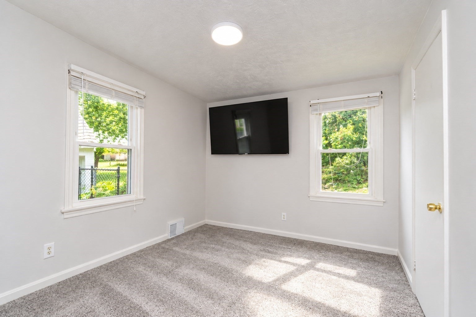 176 Meadow St, Westfield, MA, 176 Meadow St, Westfield, MA Photo #19