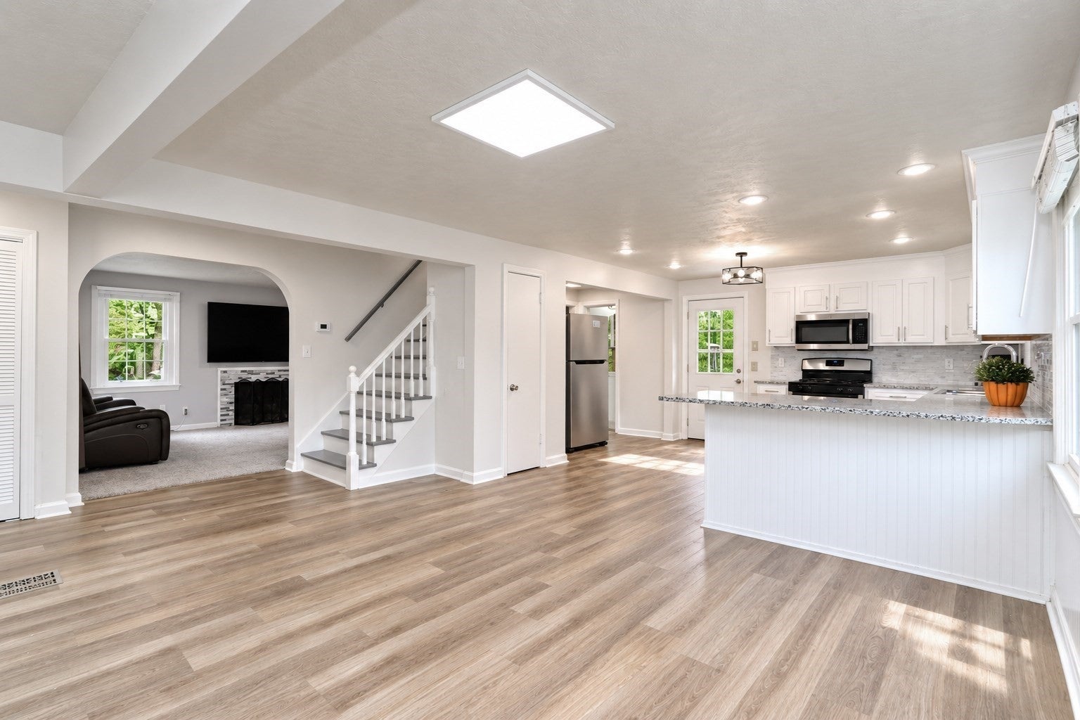 176 Meadow St, Westfield, MA, 176 Meadow St, Westfield, MA Photo #4