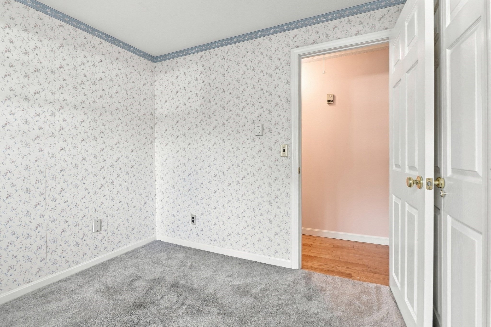 26 Guild St, Lowell, MA Photo #19