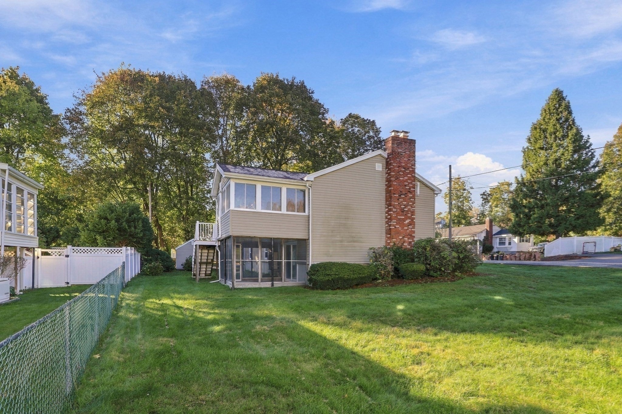 26 Guild St, Lowell, MA Photo #35