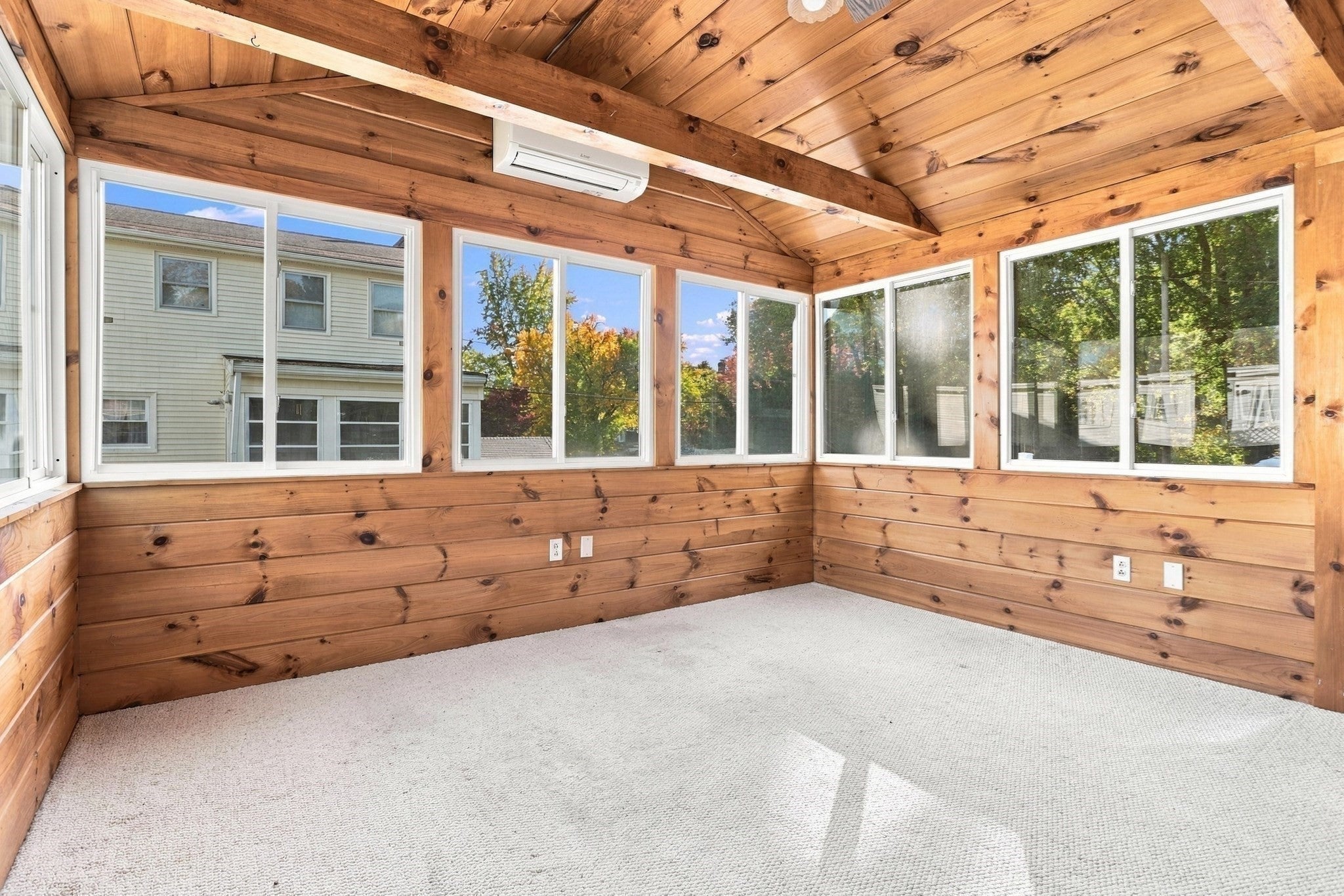 26 Guild St, Lowell, MA Photo #9