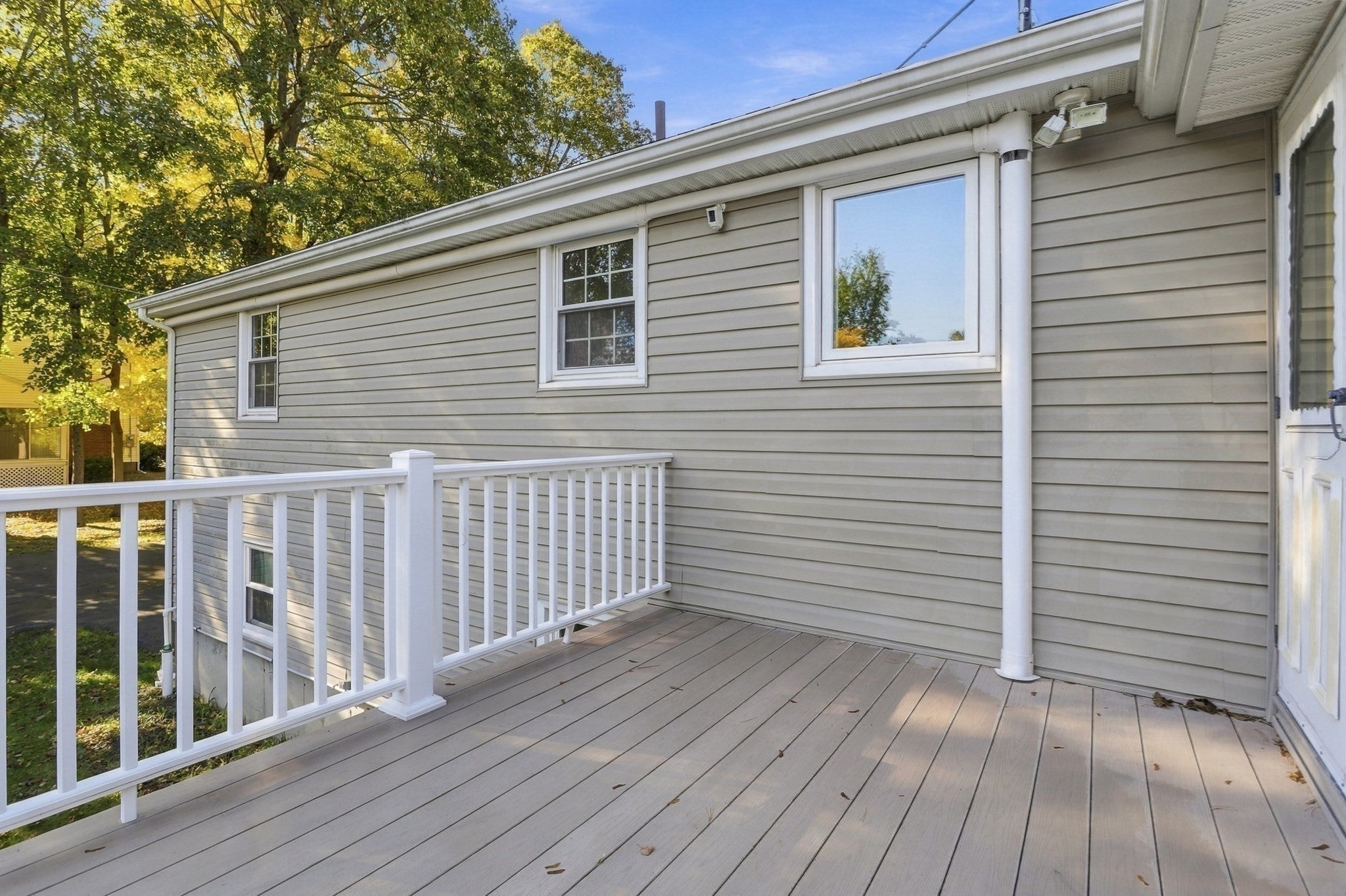 26 Guild St, Lowell, MA Photo #29