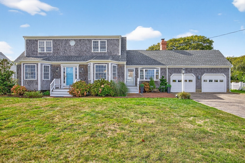 214 Menauhant Rd