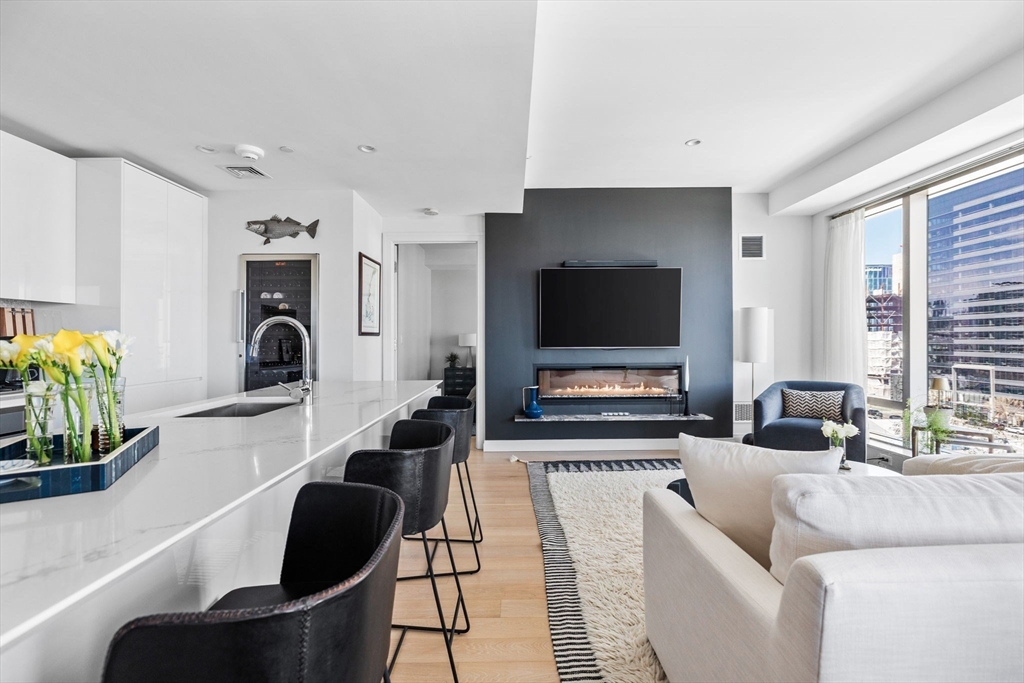 133 Seaport Blvd 0920