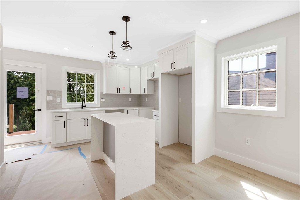 8 Crystal Street 3