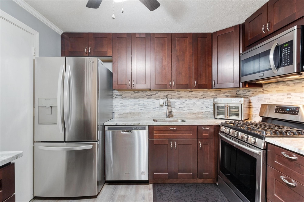 1 Brown Avenue 3-77