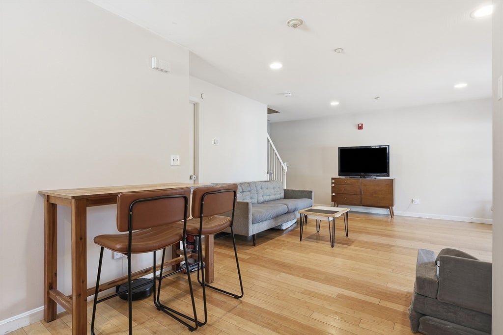 125 Mt Vernon St #D, Lowell, MA, 125 Mt Vernon St #D, Lowell, MA Photo #9