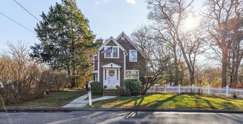 23 Fairfax St Shrewsbury MA 01545