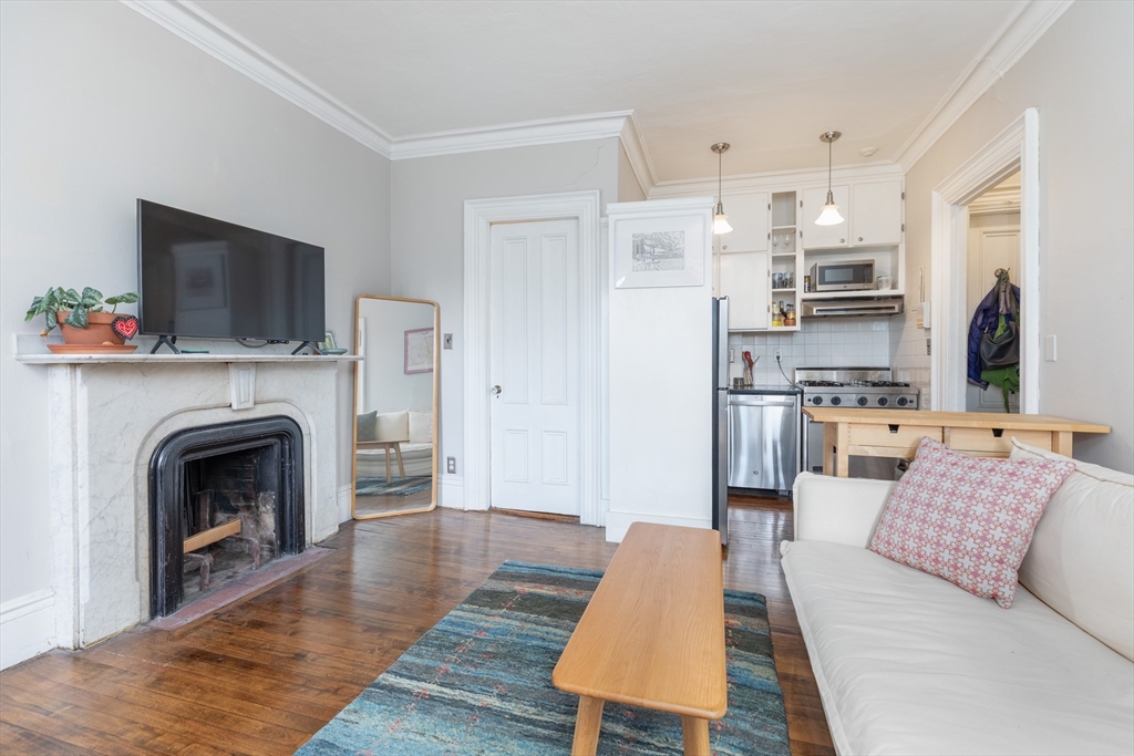 80 Mount Vernon St 10