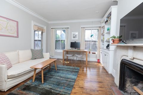 Photo of 80 Mount Vernon St #10, Boston, MA 02108 (MLS # 73521375)