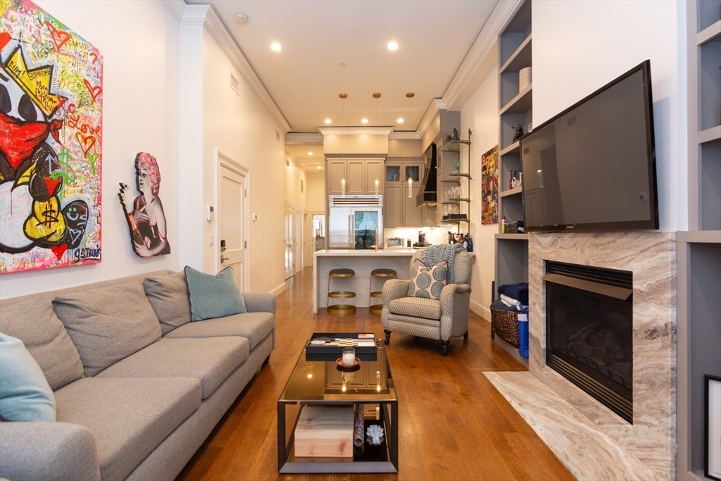 288 Commonwealth Ave 1