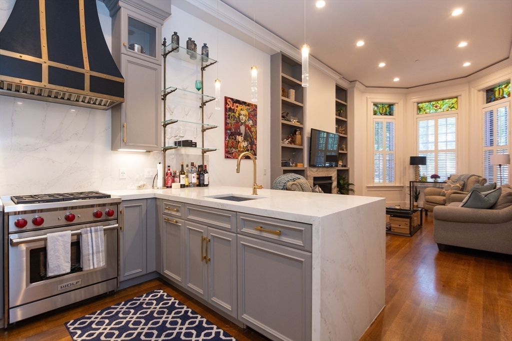 288 Commonwealth Ave 1